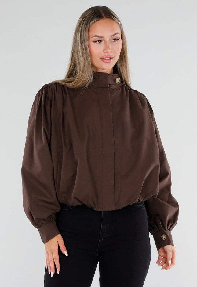 NEW230926 Chocolate Brown Korte Jas met Hoge Kraag