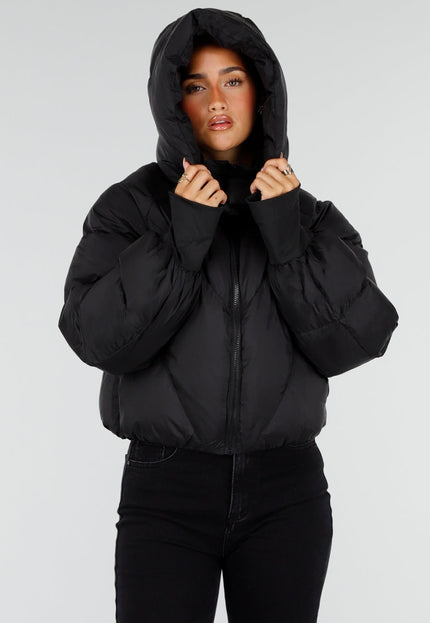 NEW230926 Zwarte Korte Puffer Winterjas met Capuchon