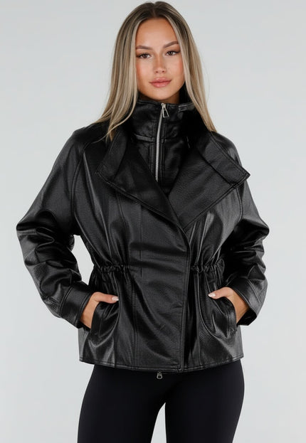 NEW230926 Zwarte Lederlook Jas met Hoge Kraag