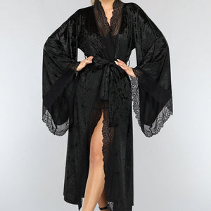 OP=OP.48.S Lange Zwarte Kamerjas van Velours de Panne