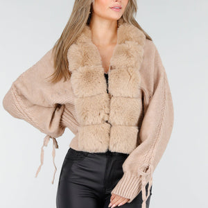 NEW240925 Camel Cardigan met Fur Kraag