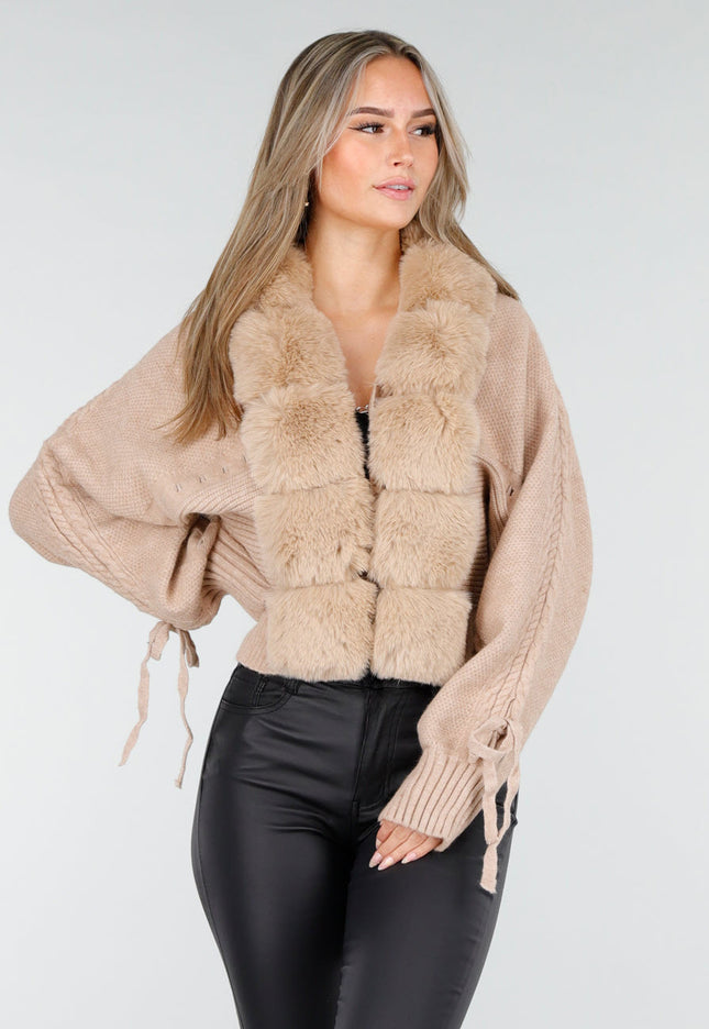 NEW240925 Camel Cardigan met Fur Kraag