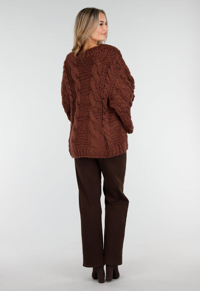 NEW240925 Bruine Trui met Kabelpatroon