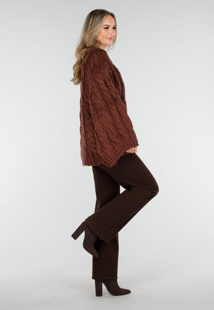 NEW240925 Bruine Trui met Kabelpatroon