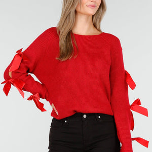 OP=OP.AV.10 Rode Trui met Strikken