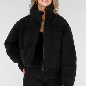 WINTER Zwarte Cropped Teddy Jas