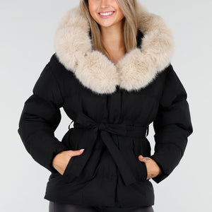 NEW240925 Zwarte Pufferjas met Bontkraag