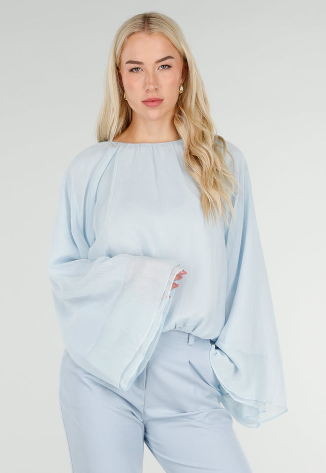 NEW250226 Lichtblauwe Blouse met Wijde Mouwen