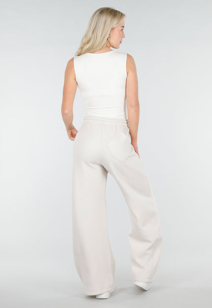 NEW250226 Off White Body met Vierkante Hals