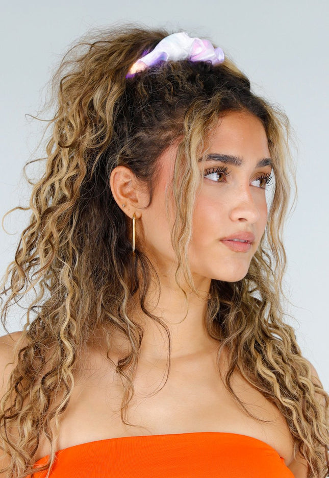 NEW250326 Witte Scrunchie met LED Lichtjes