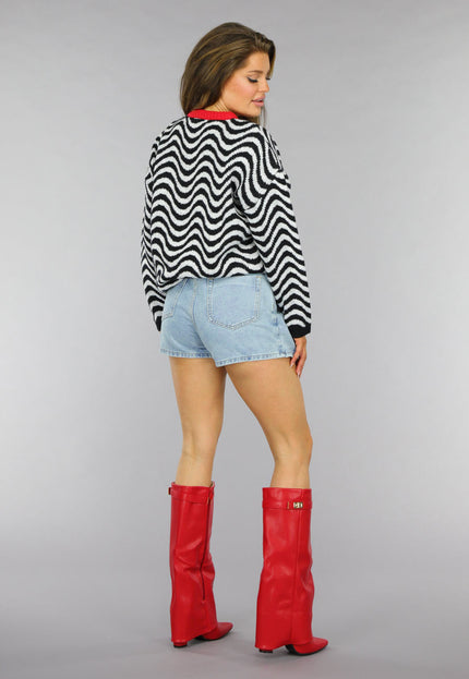 NEW2509 Gebreide Wavy Trui met Rood Detail