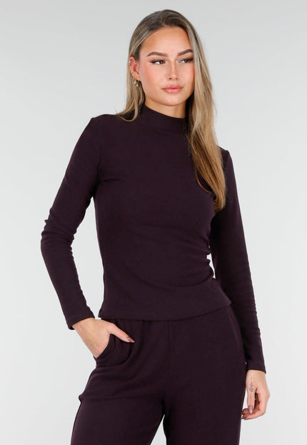 NEW261125 Aubergine Fleece Stretch Top