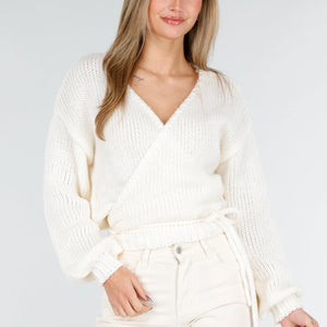 NEW261125 Ecru Gebreide Overslag Trui