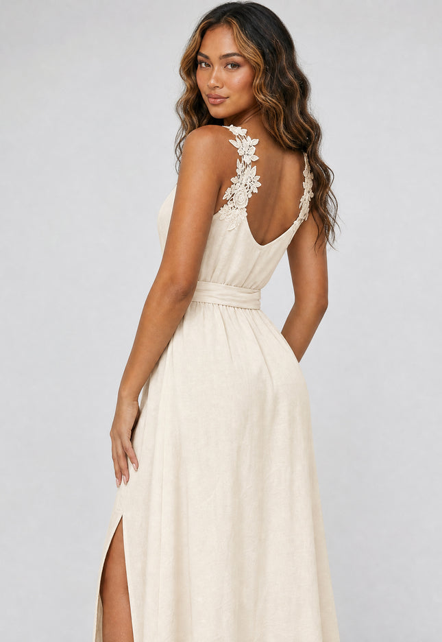 NEW270526 Crème Maxi Jurk met Kant en Ceintuur