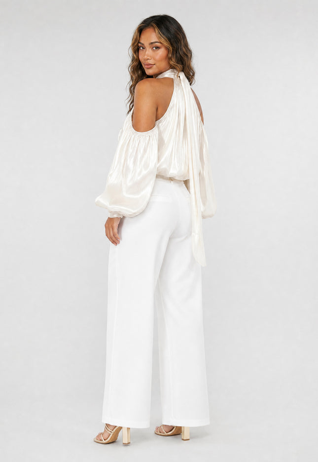 NEW270526 Crème Satijnen Cold Shoulder Top