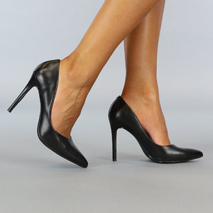 NEW2707 Zwarte Lederlook Pumps met Spitse Neus