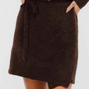 NEW270825 Bruine Gebreide Overslagrok