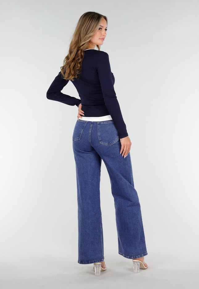 NEW270825 Donkerblauwe Top met V-Hals