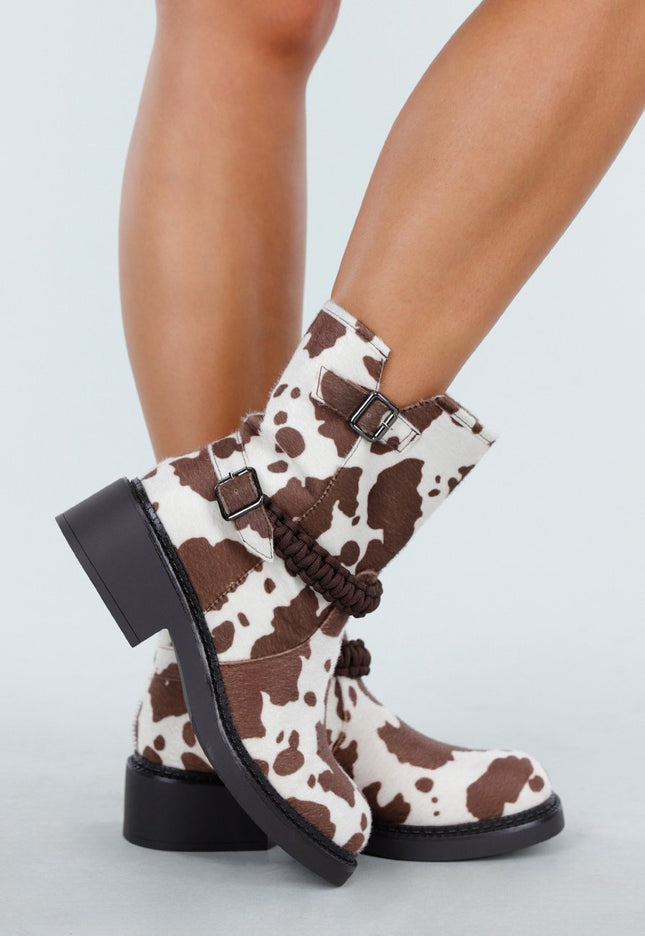 OP=OP.42.S Koeienprint Enkellaarsjes