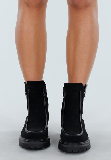 NEW270825 Zwarte Enkellaarsjes met Chunky Zool