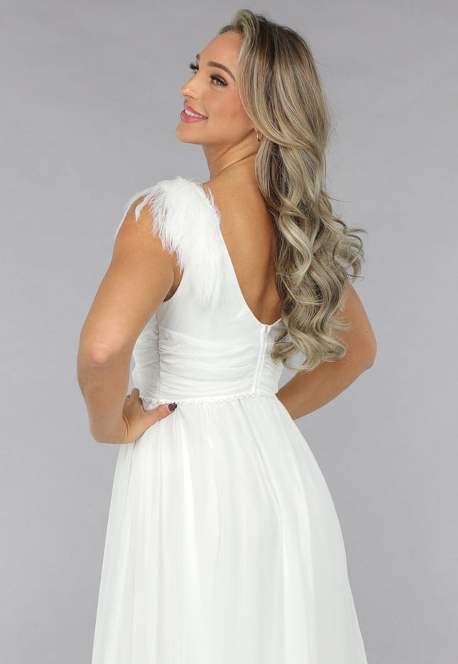 OP=OP.06.NL Lange Witte Chiffon Jurk met Veren Details