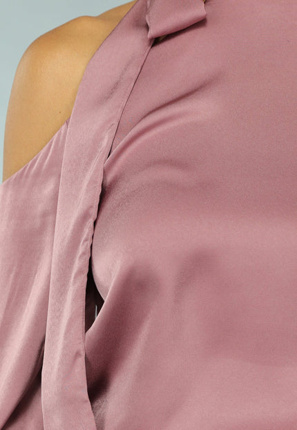 OP=OP.03.NL Oudroze Satijnen Blouse met Open Schouder