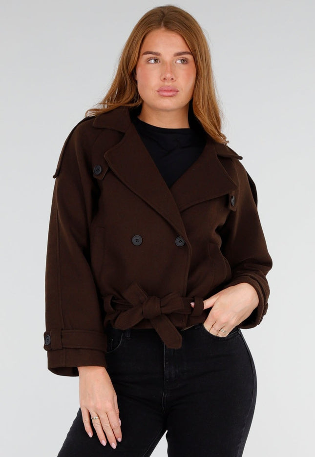 NEW281026 Bruine Korte Trenchcoat Jas met Ceintuur