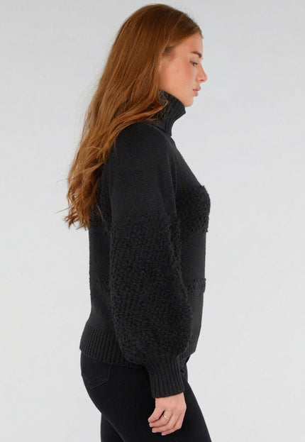NEW281026 Zwarte Coltrui met Pofmouwen en Teddy Detail