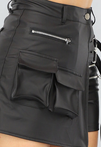 NEW2905 Zwarte Lederlook Cargo Skort met Overslag