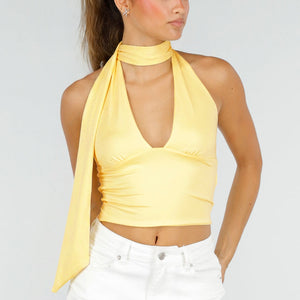 NEW290726 Gele Halter Crop Top met Open Rug