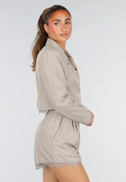 NEW290726 Greige Blazer en Short Set met Kant