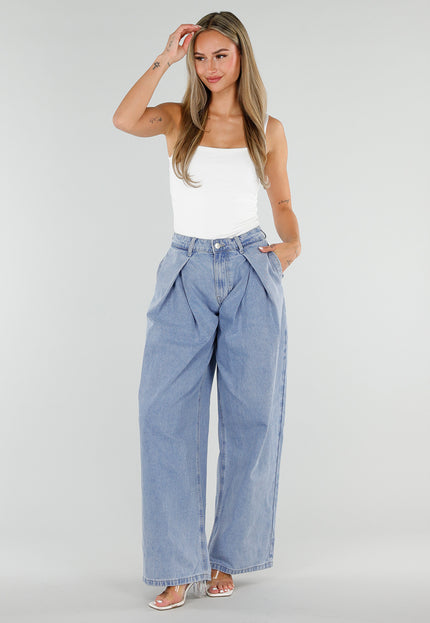 NEW290726 Lichtblauwe Wide Leg Jeans met Plooidetail