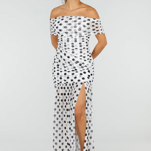 NEW290726 Witte Mesh Maxi Jurk met Zwarte Stippen