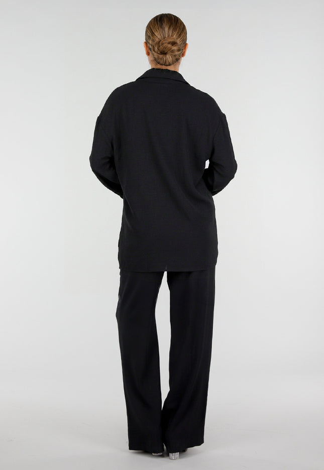 NEW290726 Zwarte Blouse met Kraag en Knoopsluiting