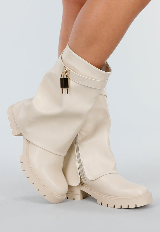 OP=OP.50.NL Crèmekleurige Enkelhoge Boots