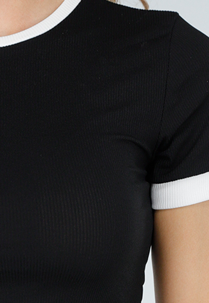 NEW300425 Zwarte Set met Witte Details en Stretch