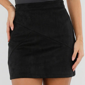 NEW300926 Zwarte Suedelook Rok met Siernaden