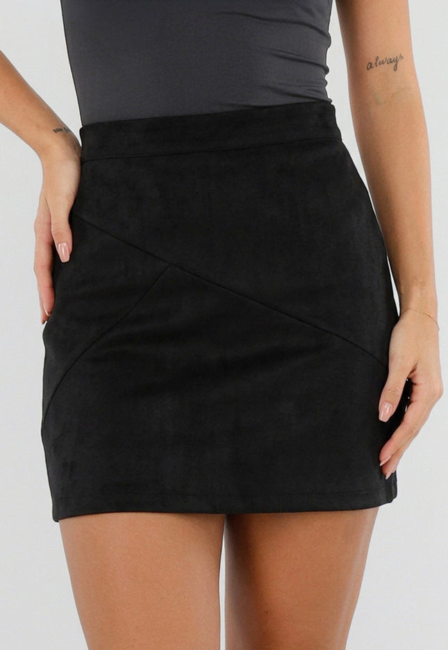 NEW300926 Zwarte Suedelook Rok met Siernaden