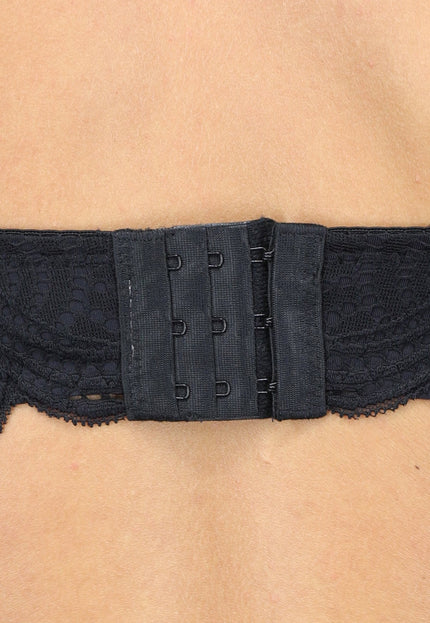 NEW3107 Kanten Padded Top in Zwart