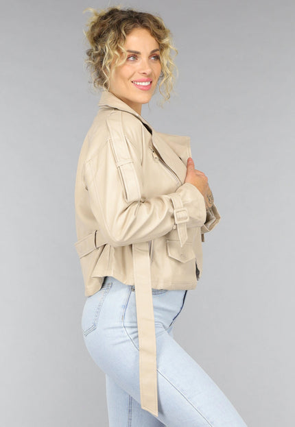 OP=OP.! Beige Lederlook Jack met Riempjes