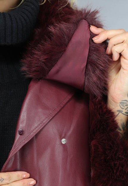 OP=OP.! Lange Wijnrode Lederlook Trenchcoat met Bont