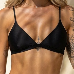 OP=OP! Triangel Bikinitop in Zwart met Pads
