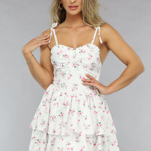 OP=OP.! Witte Layered Bloemenjurk met Strikdetail