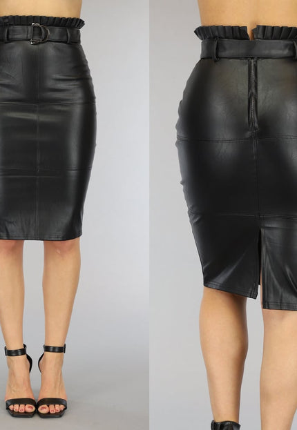 OP=OP.! Zwarte Lederlook Kokerrok met Riem en Ruches