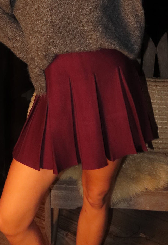 OP=OP.04.NL Bordeaux Geplooide Mini Rok