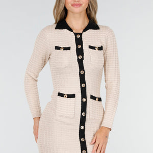 OP=OP.14.NL Beige Stretch Jurk met Zwarte Accenten