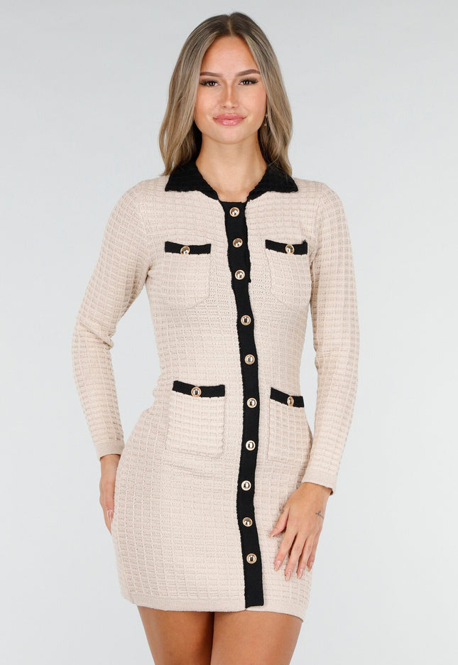 OP=OP.14.NL Beige Stretch Jurk met Zwarte Accenten