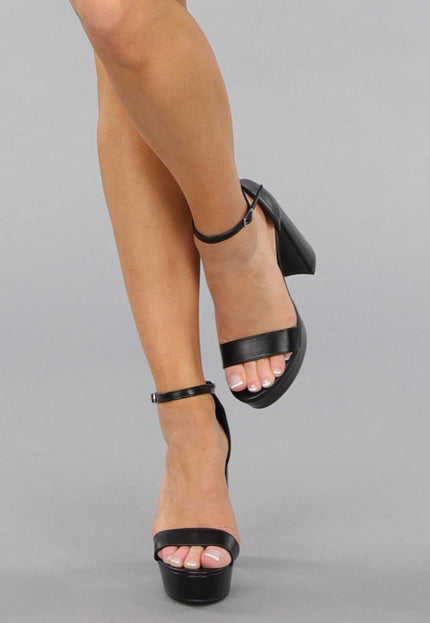 OP=OP! Hoge Blokhak Sandaletten in Zwart