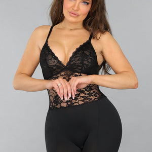OP=OP! Shapewear Body met Kanten Details en Heup Pads