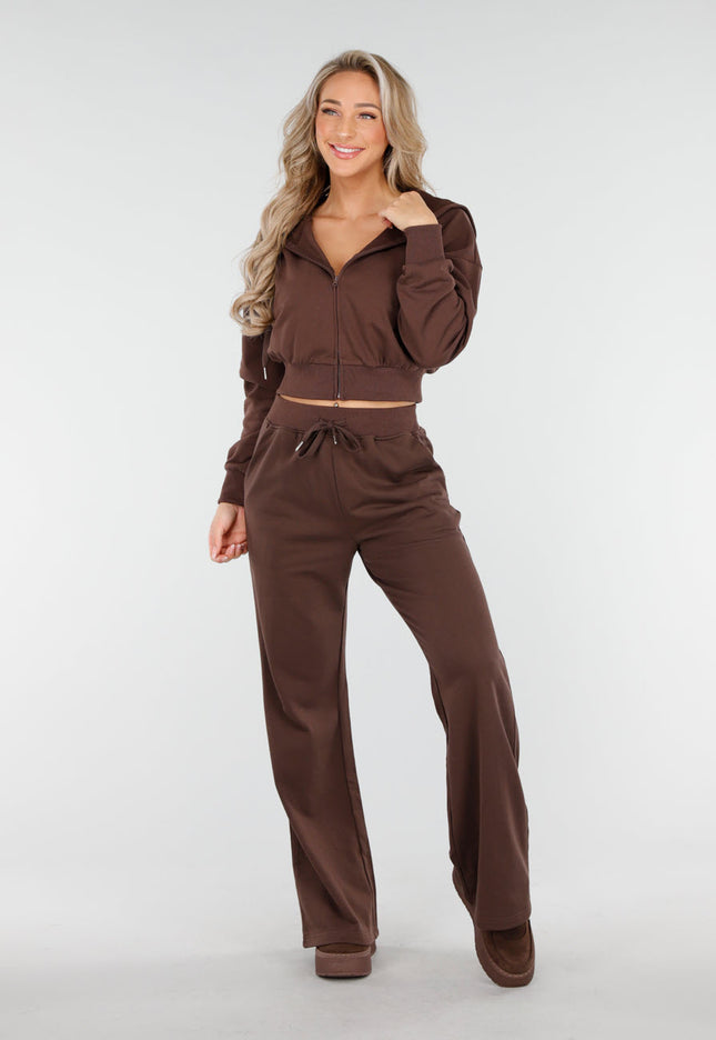 OP=OP.21.S Bruin Huispak met Straight Broek